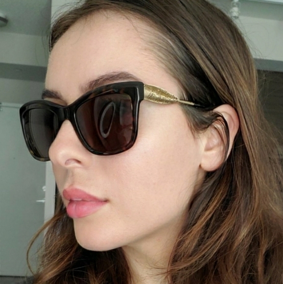Burberry Sunglasses - Picture 5 of 6